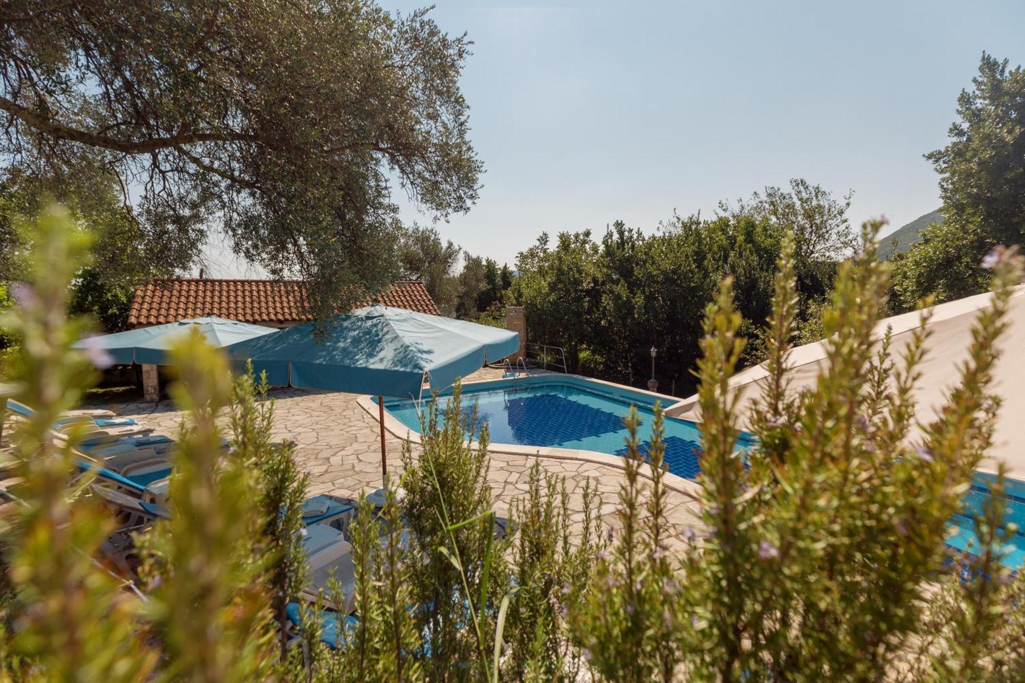 Villa Mia Apartments Bijela Buitenkant foto