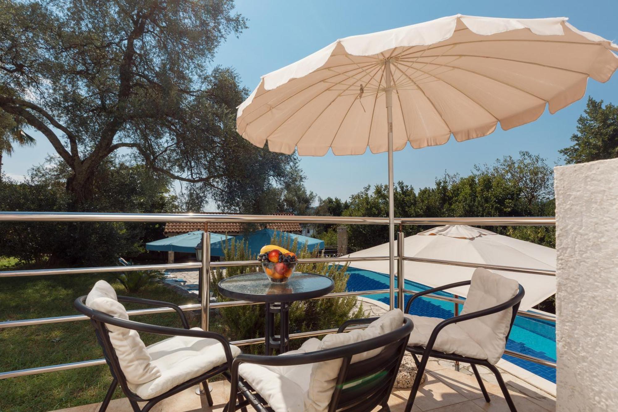 Villa Mia Apartments Bijela Buitenkant foto